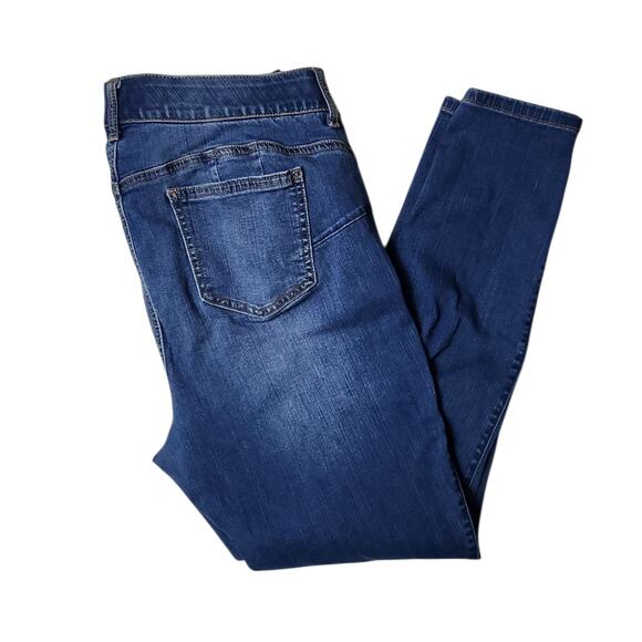 Torrid Blue Jeans Bombshell Skinny – Size 16 R, Five-Pocket, Belt Loops - Picture 3 of 16